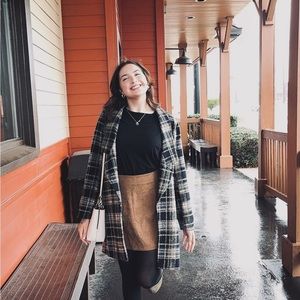 Meet your Posher, Gabriella